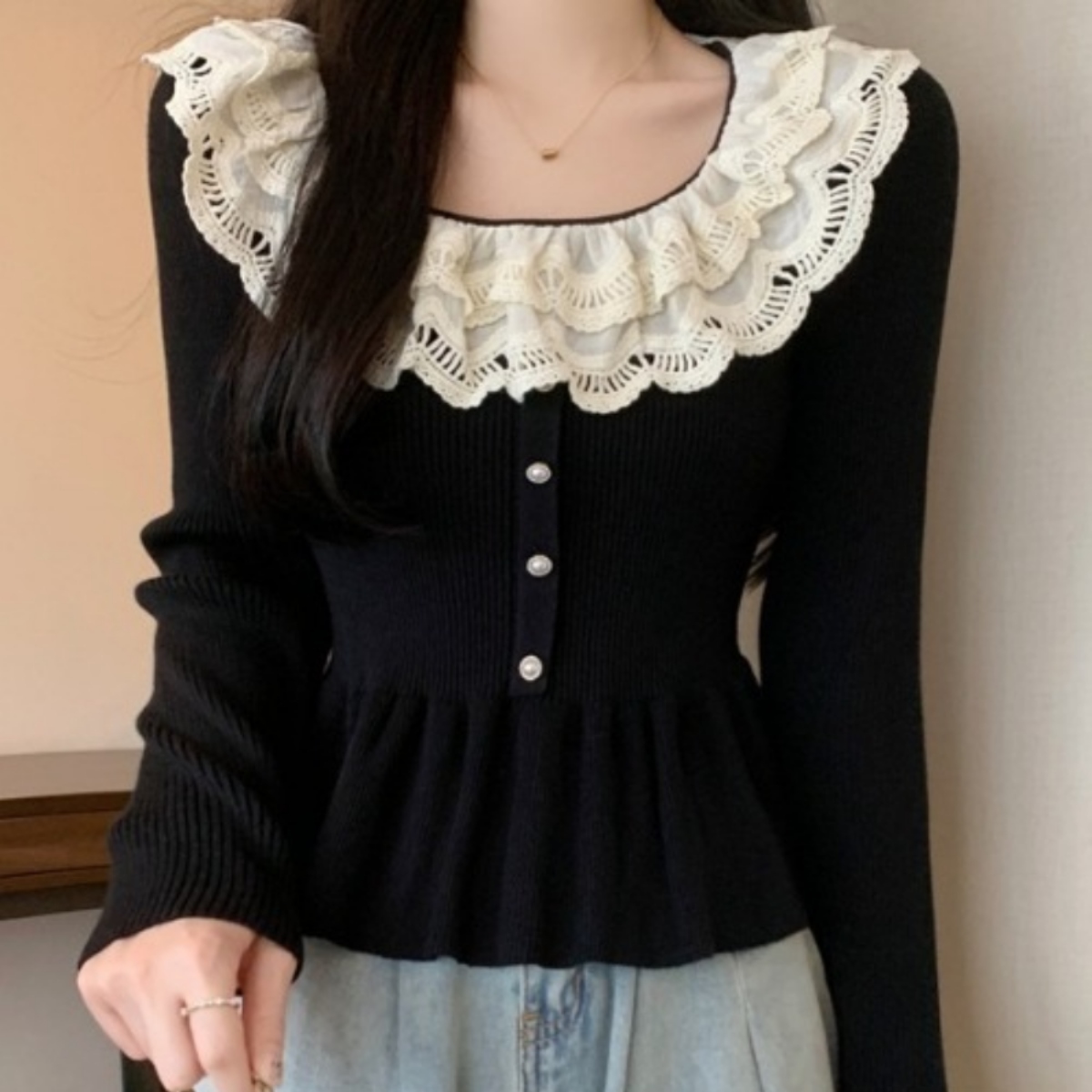 骨格ウェーブ フリル映え スクエアネック ペプラムトップス