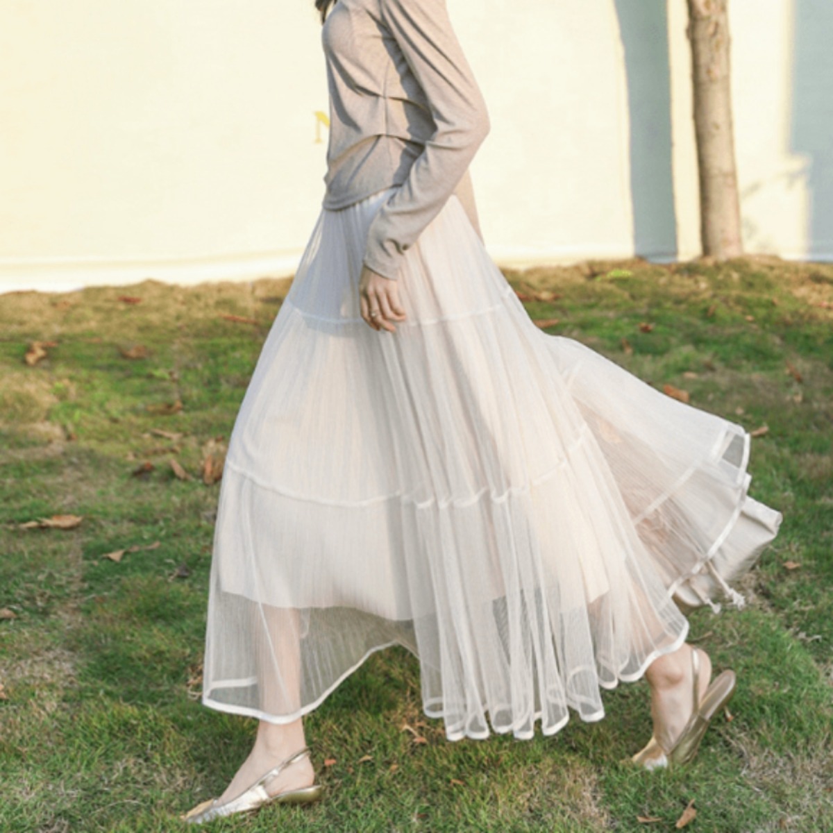 骨格ウェーブ フレアチュールスカート