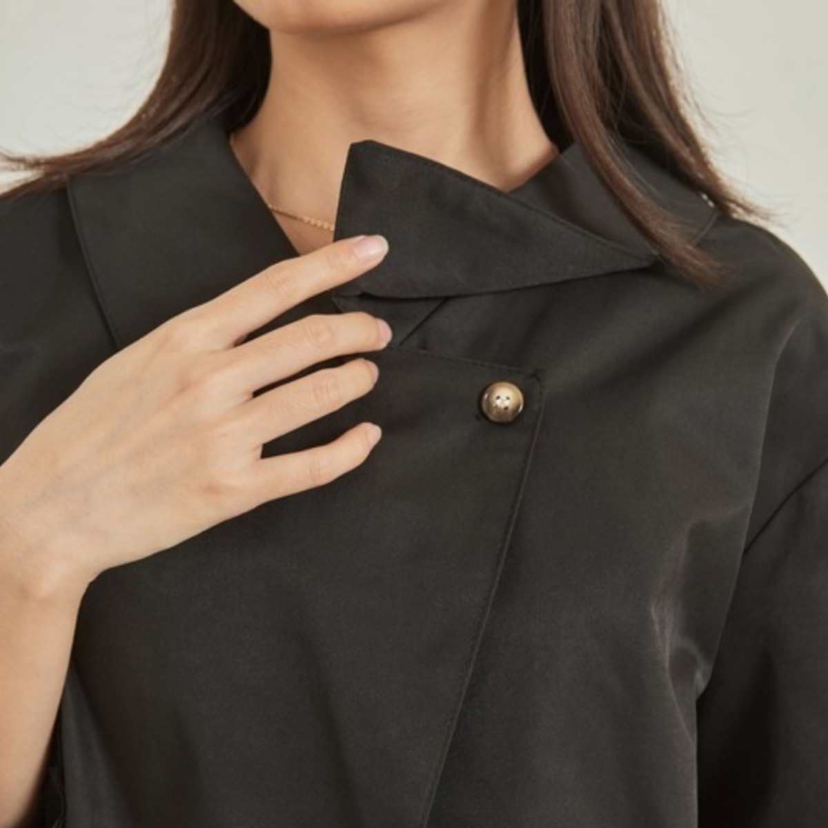 骨格ウェーブ 美シルエット 襟付き ライトアウター