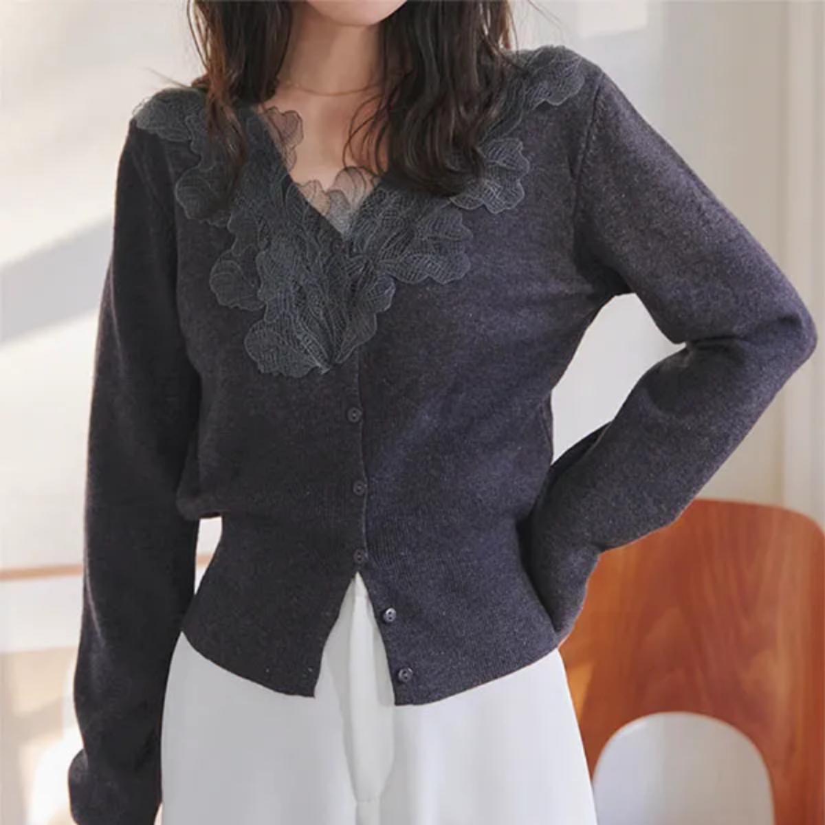 骨格ウェーブ 襟レース ニットカーディガン