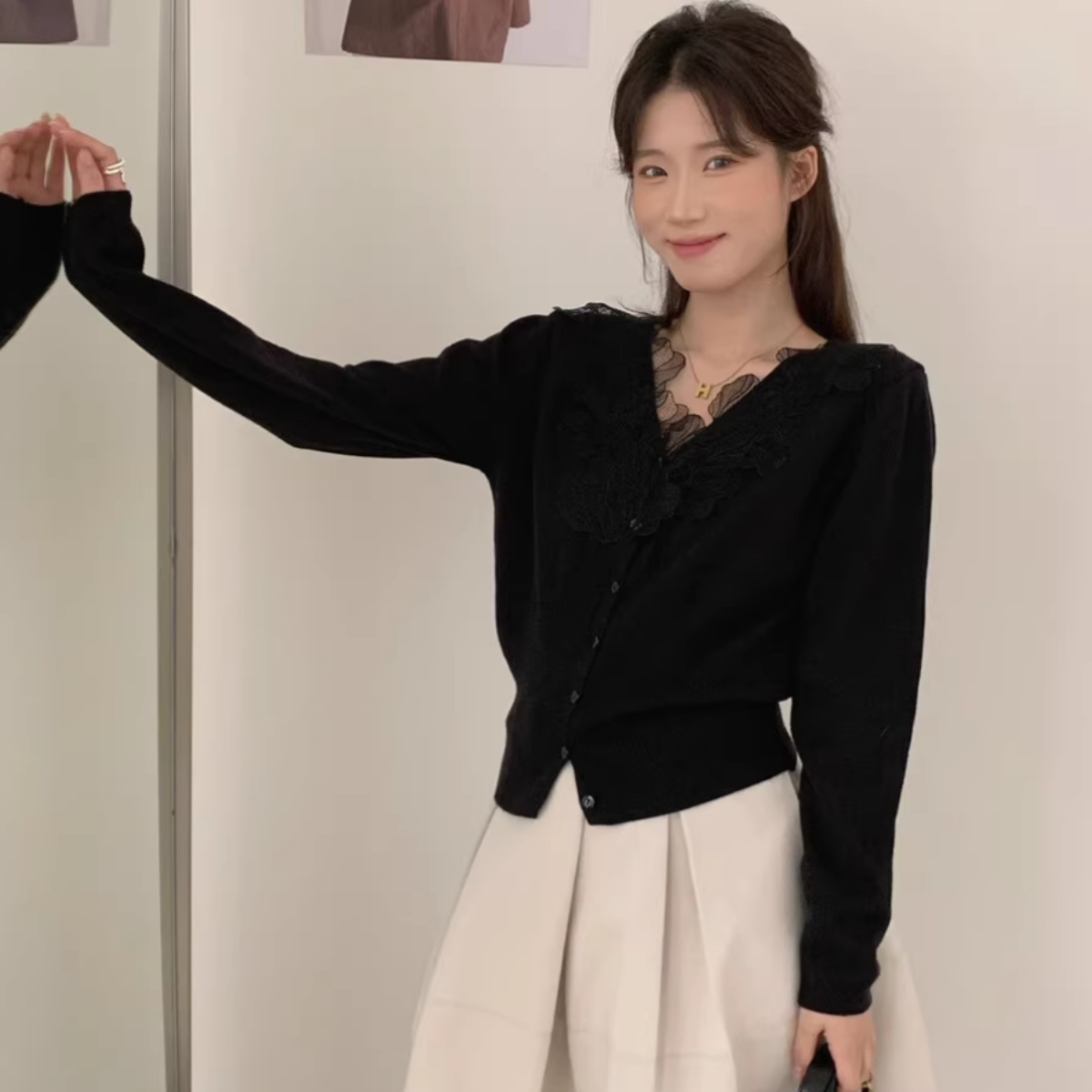 骨格ウェーブ 襟レース ニットカーディガン