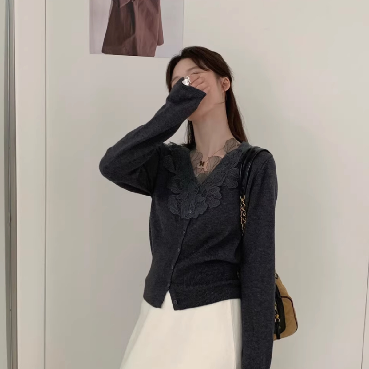 骨格ウェーブ 襟レース ニットカーディガン