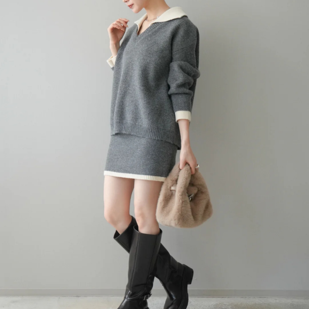 骨格ウェーブ 配色襟ニット＆ミニスカート セットアップ