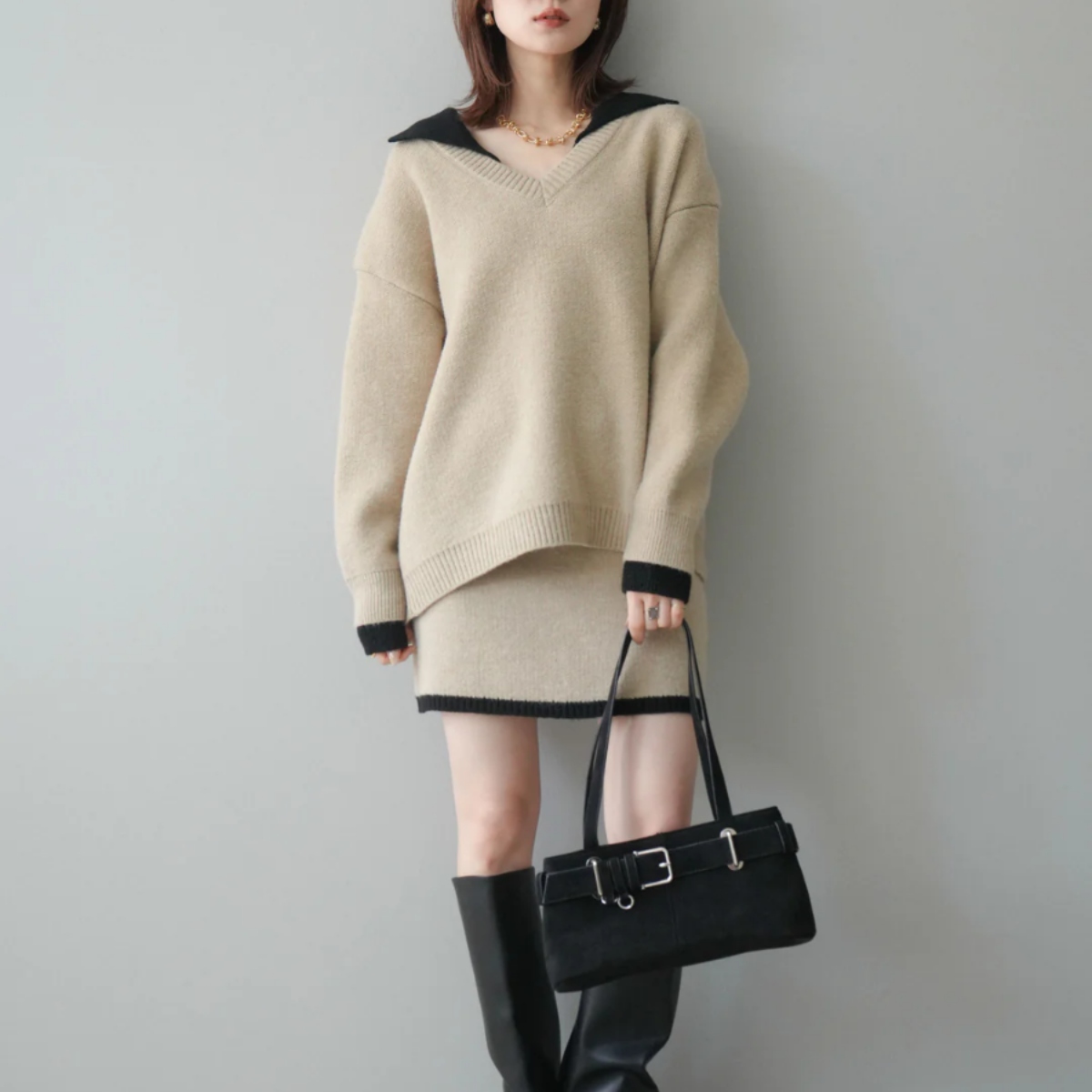 骨格ウェーブ 配色襟ニット＆ミニスカート セットアップ